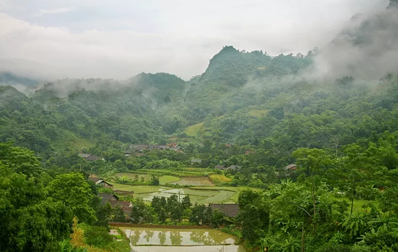 Hồ Ba Bể