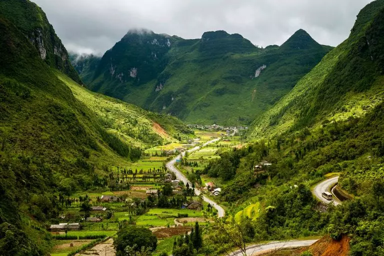 Thung lũng Sủng Là hoa mọc trên đá