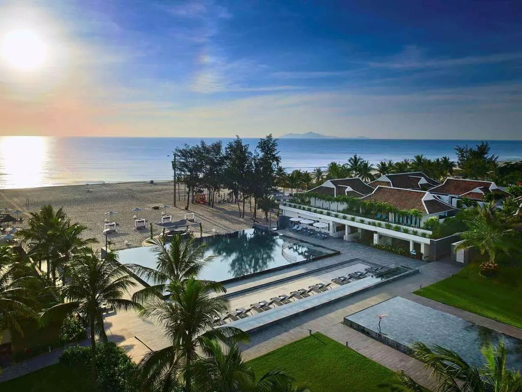 Pullman Danang Beach Resort - Khách sạn 5 sao Đà Nẵng