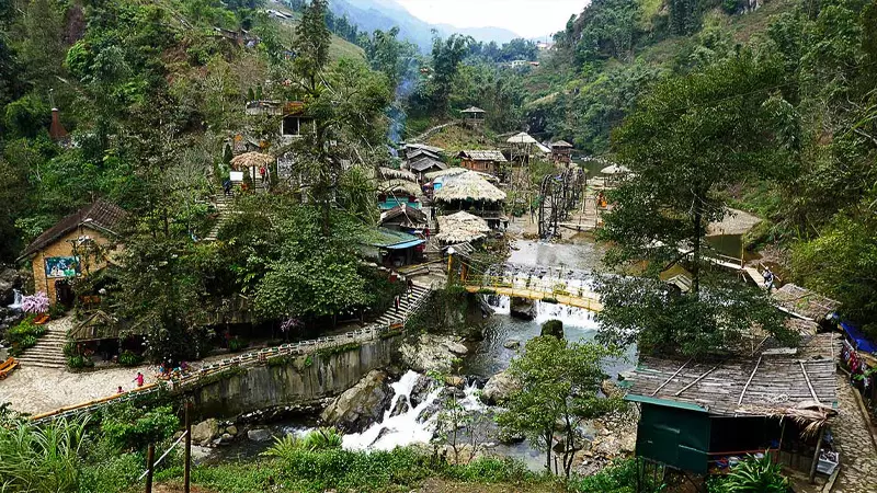 Khách sạn bản Cát Cát, Sapa