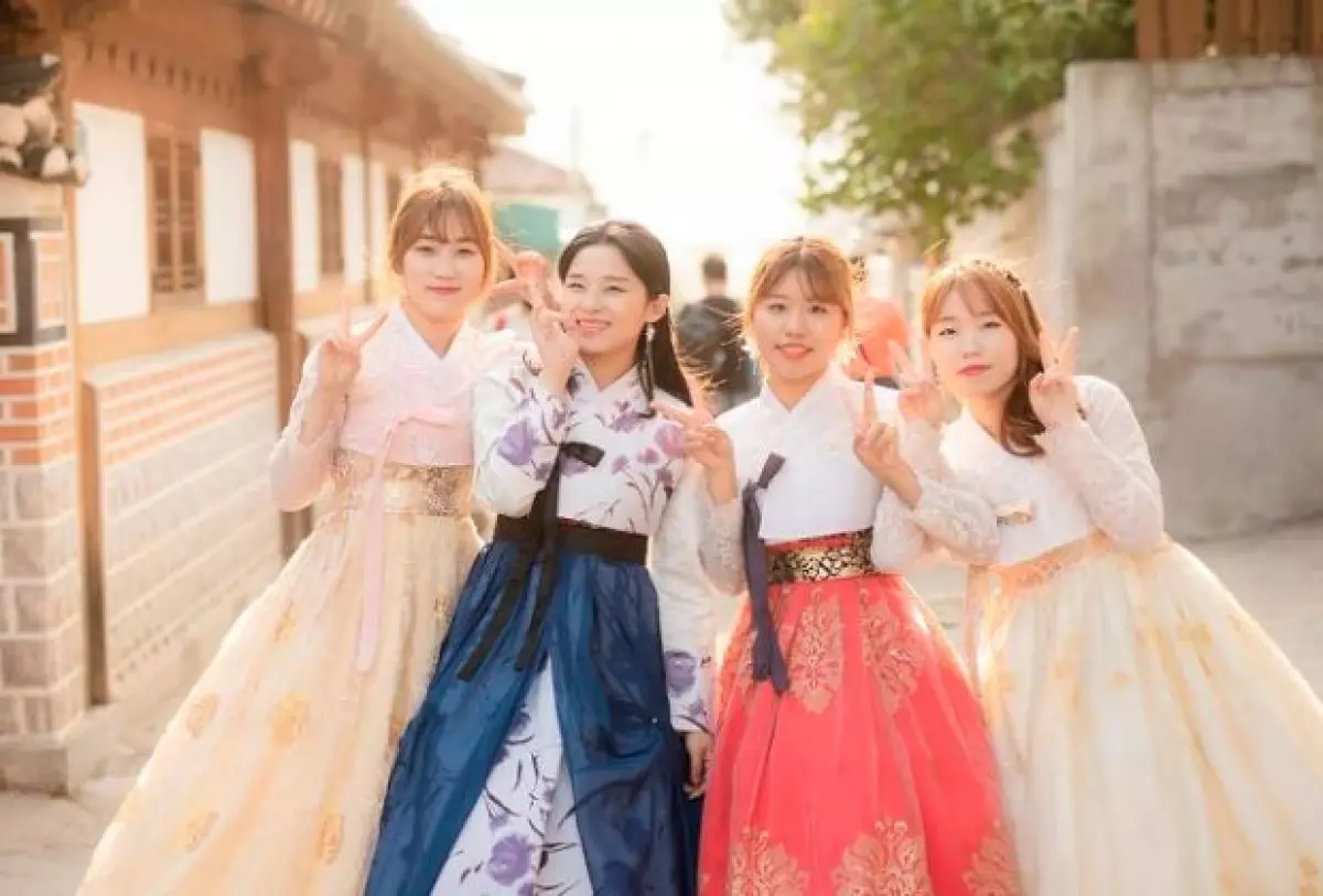 Du lịch Hàn Quốc - vi vu cùng trang phục truyền thống