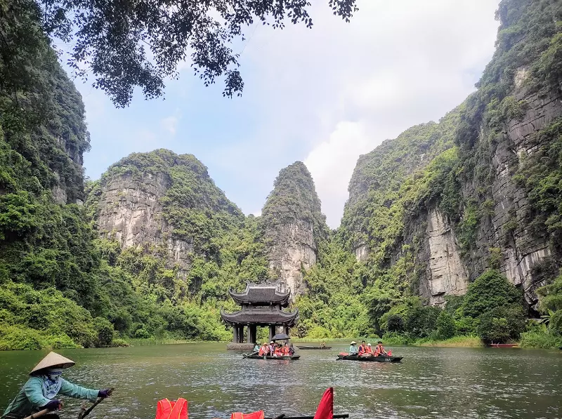 Hướng dẫn di chuyển đến khu du lịch Tràng An