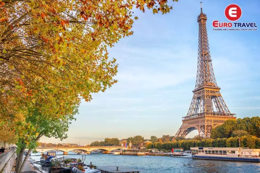 Chiêm ngưỡng mùa thu Paris tại tháp Eiffel