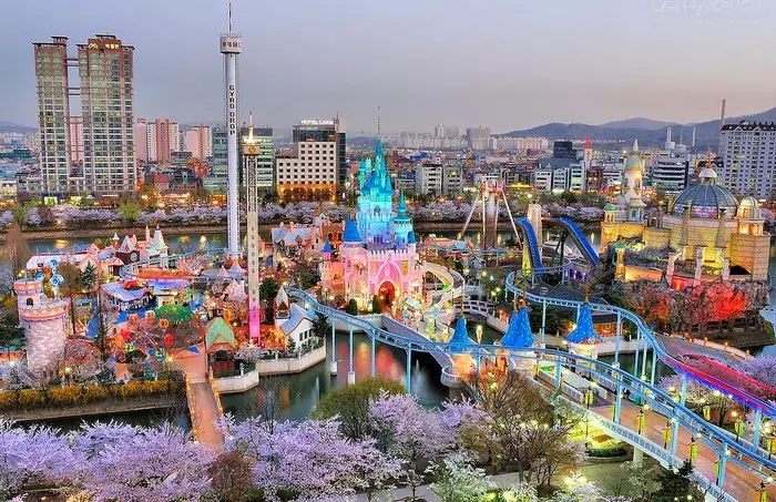 Lotte World - Địa điểm vui chơi siêu nổi tiếng tại Seoul