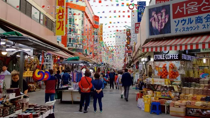 Dongdaemun - khu chợ truyền thống không thể nào bỏ qua