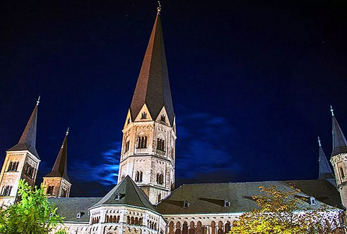nhà thờ Bonn