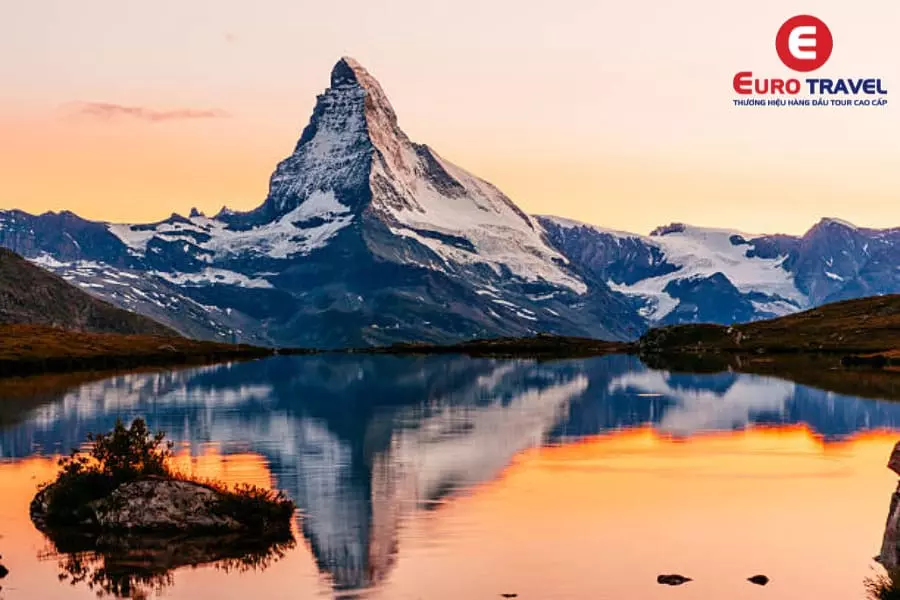 Vẻ đẹp hùng vĩ của ngọn núi Matterhorn