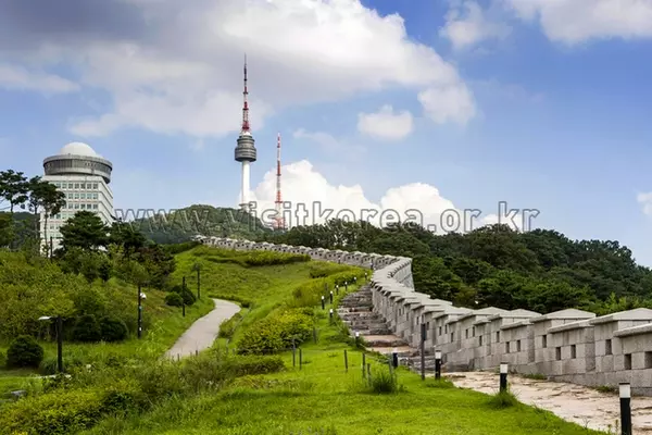 Tour du lịch Hàn Quốc tháng 10