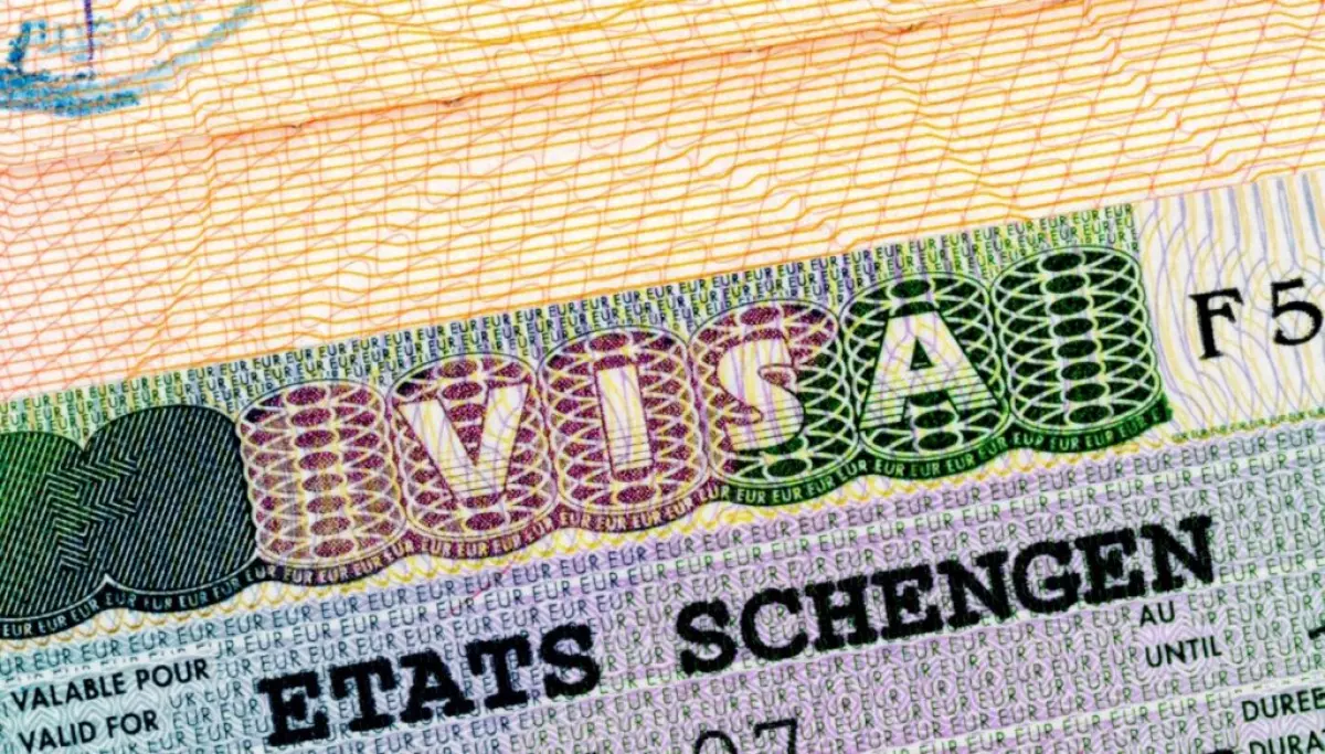 Khám phá kinh nghiệm du lịch Pháp Bỉ Hà Lan Đức - Cần xin visa trước đó