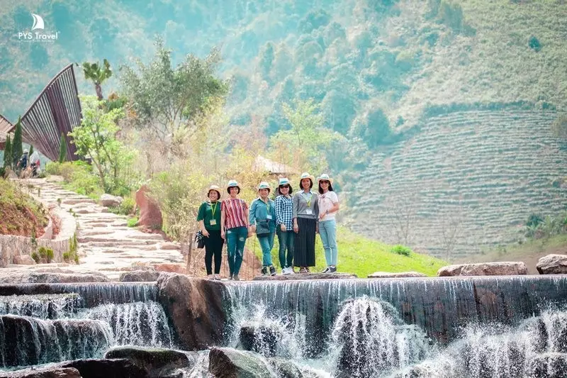 Check-in tại thác Dải Yếm