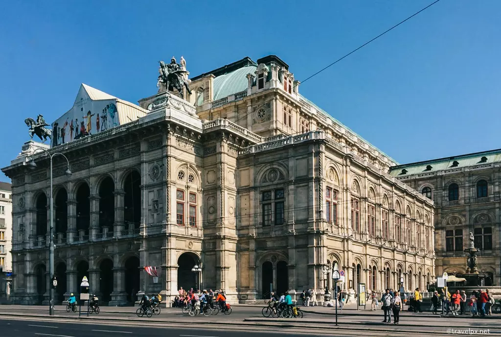 Wiener Staatsoper - Nhà hát Opera Quốc gia Vienna