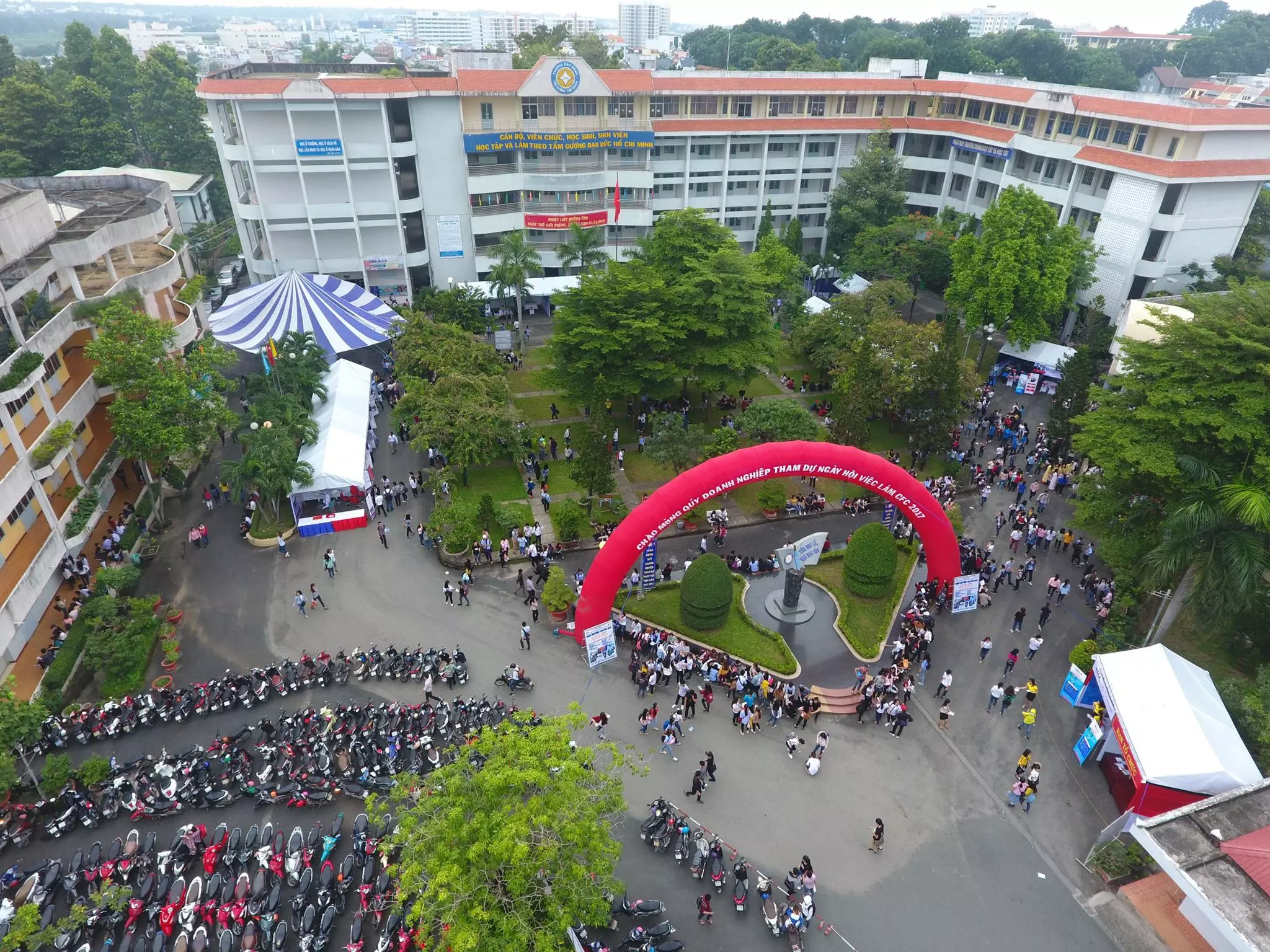 Cao đẳng tài chính hải quan