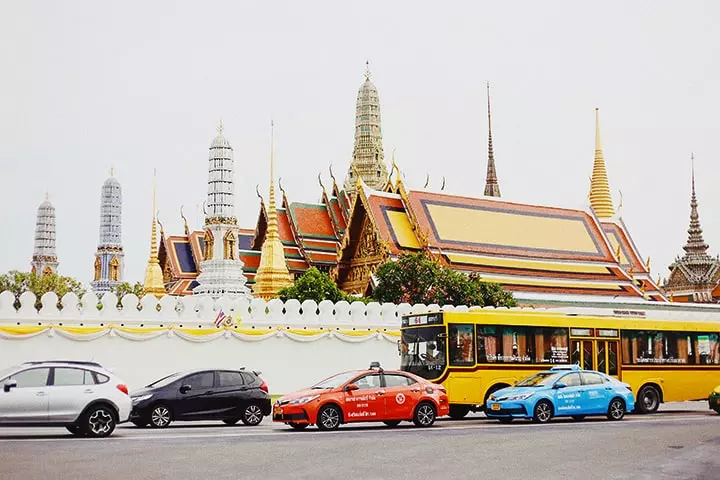 grand-place-tai-bangkok-ma-khi-gioi-thieu-du-lich-thai-lan-ai-cung-se-de-cu-cho-ban