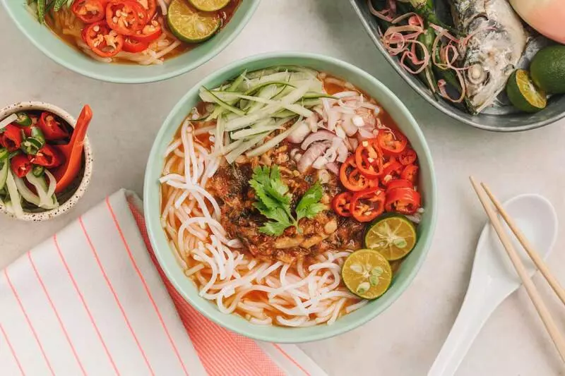 Bún cá hầm nhừ Asam Laksa