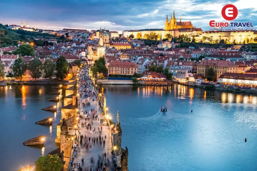 Khung cảnh cổ kính tại thành phố Prague