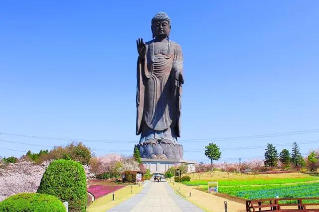 Ushiku Daibutsu