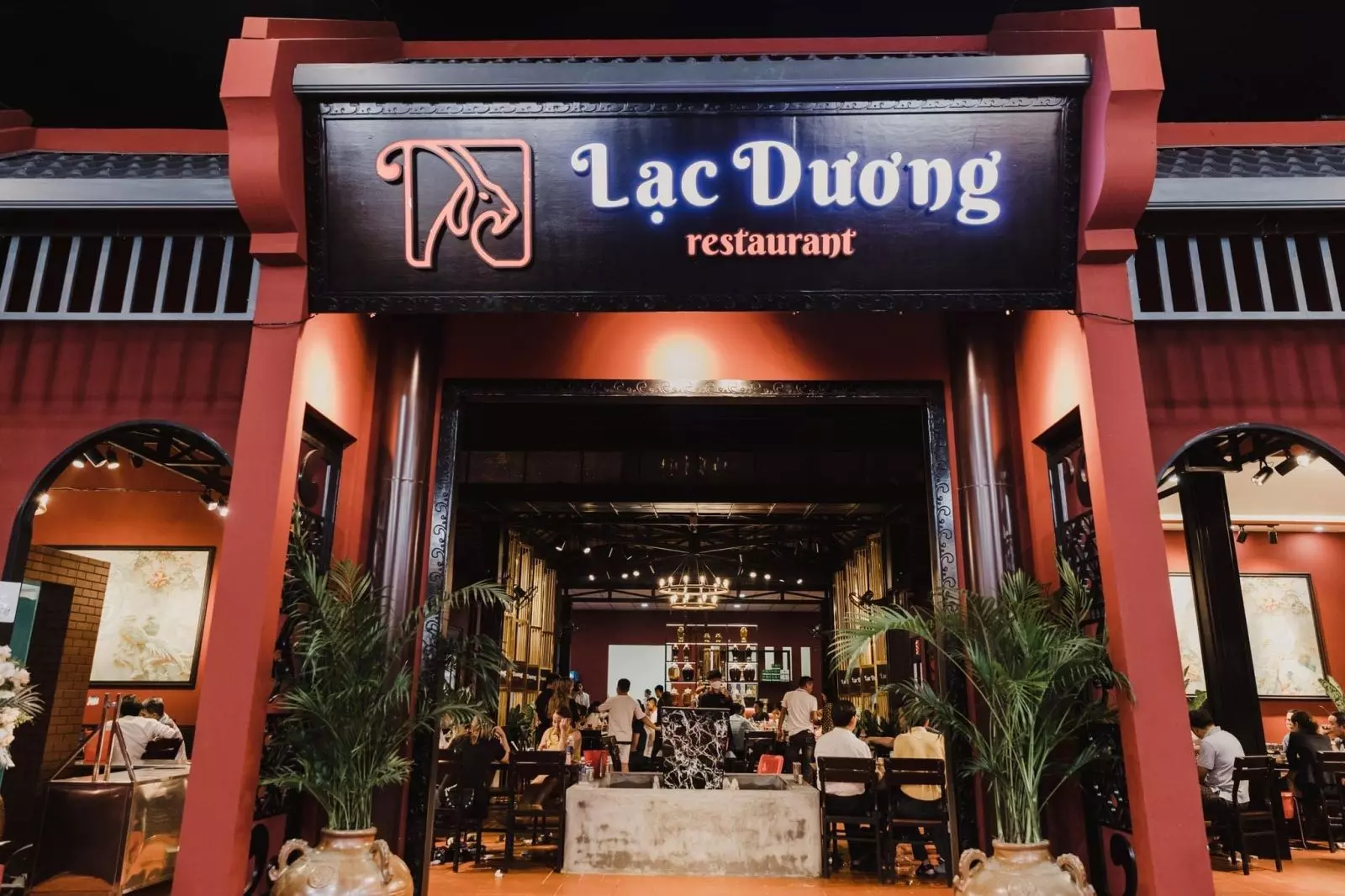 Lạc Dương Quán