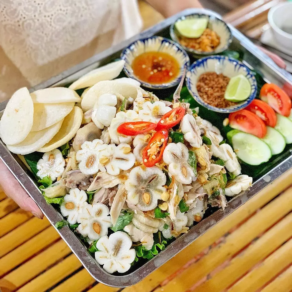 Gỏi Gà Măng Cụt