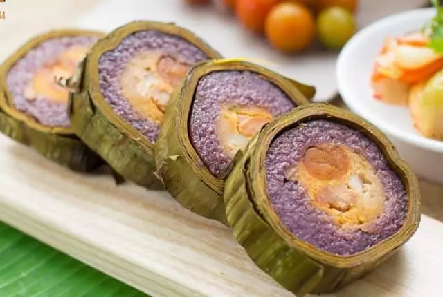 Bánh tét lá cẩm Cần Thơ