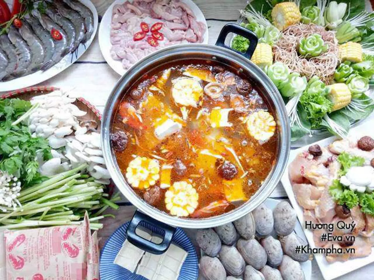 Lẩu gà thập cẩm