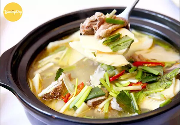 Vịt nấu canh măng đậm đà