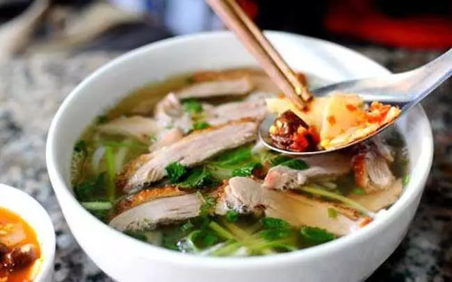 Món phở vịt Cao Bằng