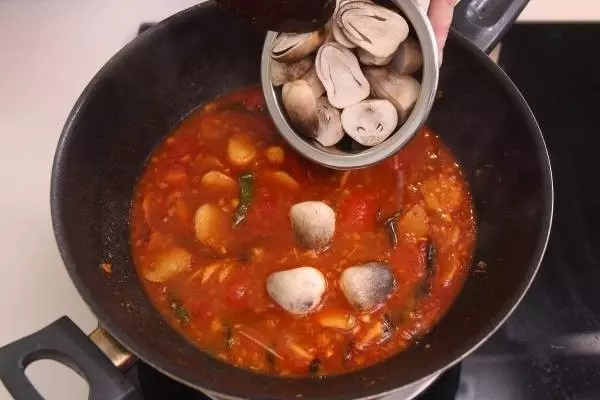 Nước dùng lẩu tom yum