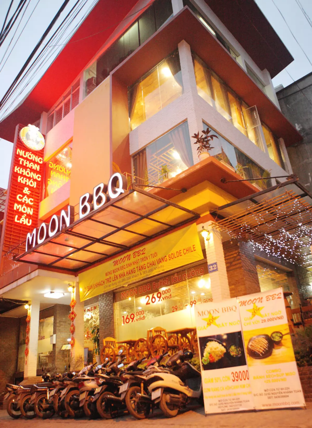 Buffet Lẩu Nướng Cao Cấp Moon BBQ