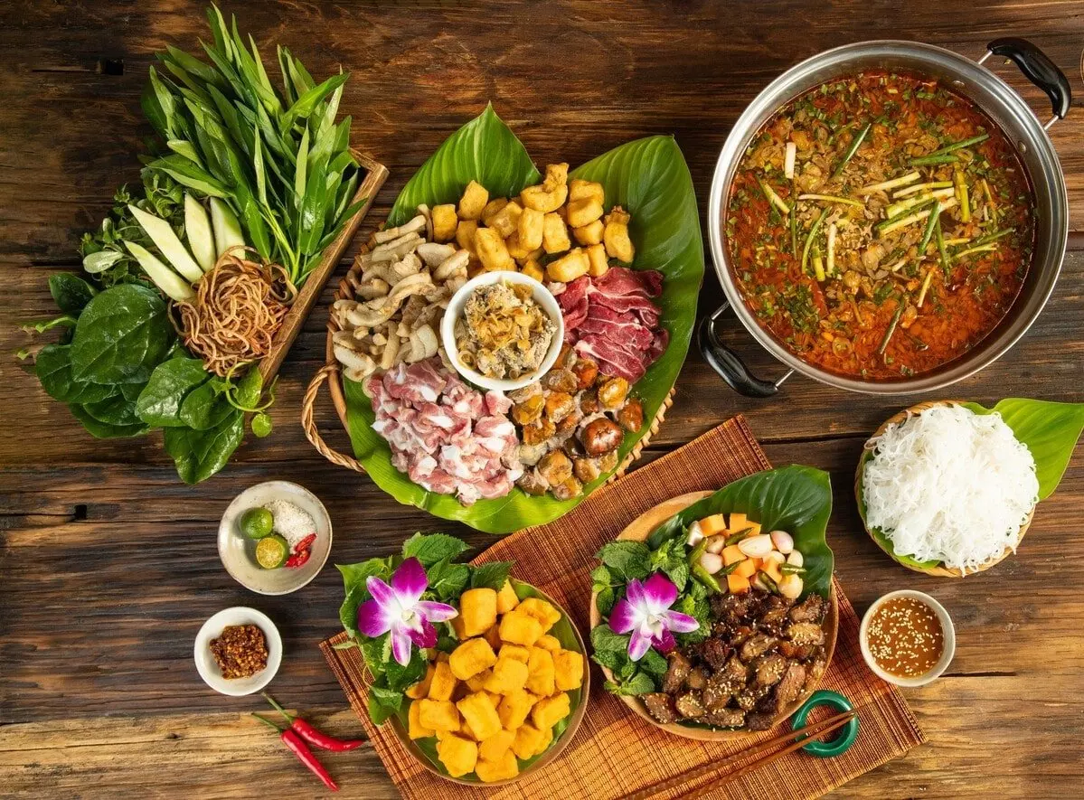 Lẩu riêu cua bắp bò Hà Nội