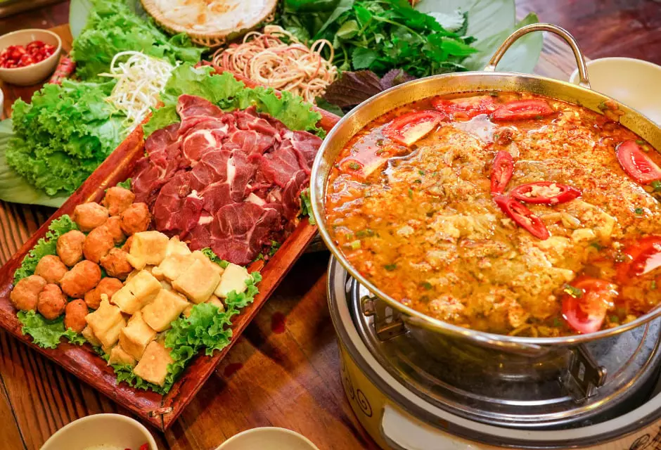 Lẩu riêu cua bắp bò Hà Nội