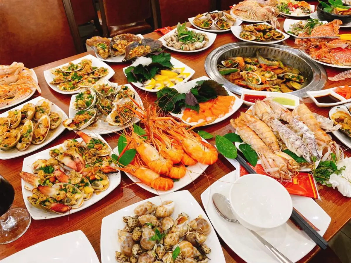 buffet le trong tan 1