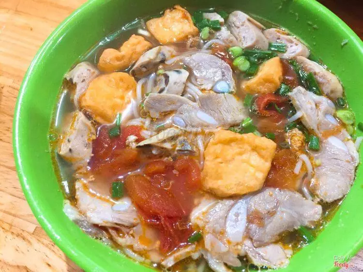 Bún riêu sườn sụn bà Điếc