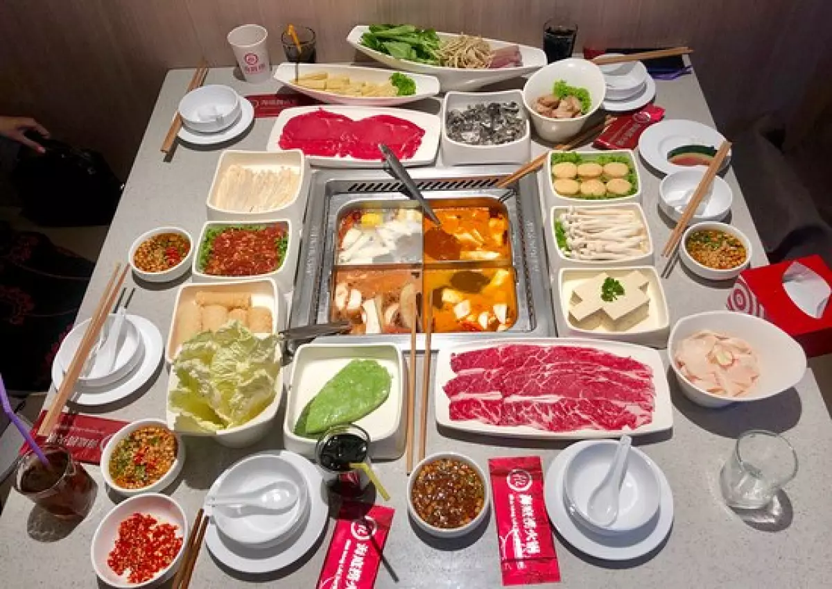 Cách đặt bàn Hadilao hotpot