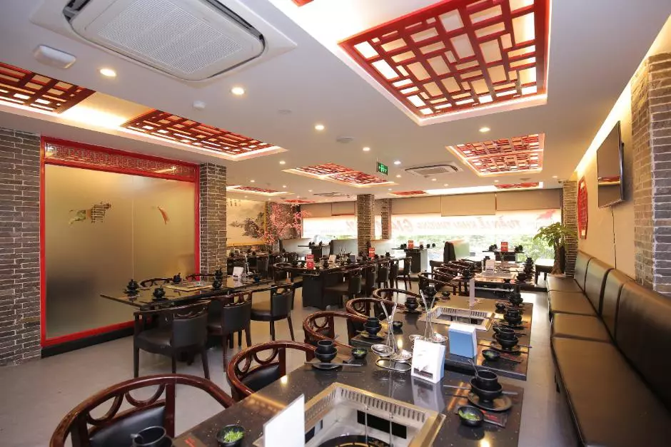 Nhà hàng Lẩu Bò Trung Hoa Thái Hà mang âm hưởng kiến trúc Trung Quốc