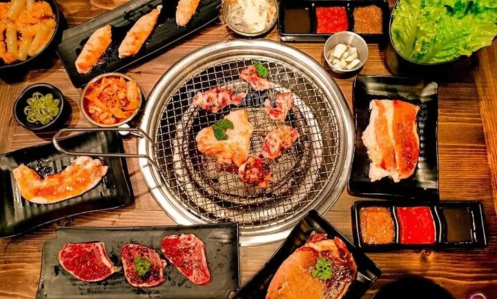 Gabo Grill & Hotpot là một trong những quán buffet nướng ở Đà Nẵng rẻ và ngon. (Ảnh: Revolt)