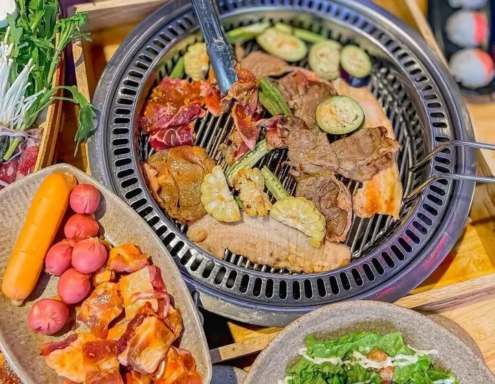 Hém kotyo là địa chỉ buffet nướng với giá cực kì phải chăng nhưng chất lượng khỏi bàn ở Đà Nẵng. (Ảnh: CleverFood)