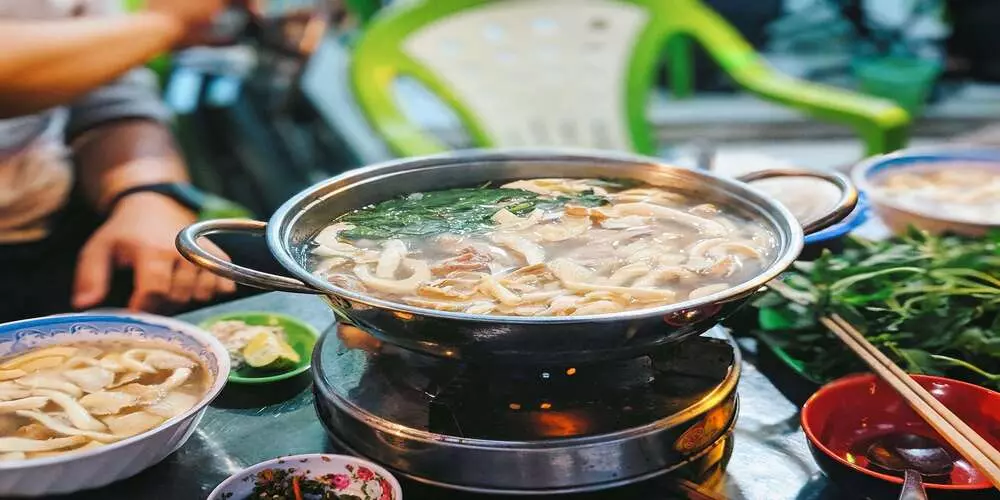 Lẩu gà lá é Đà Lạt Phú Yên